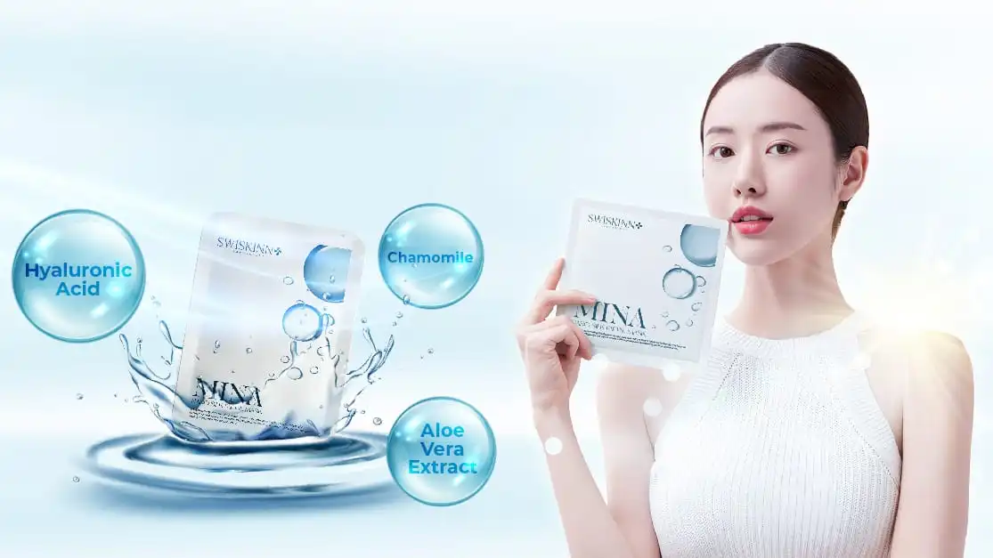 SWISKINN+ MINA face mask product with highlighted key ingredients (Hyaluronic Acid, Chamomile, Aloe Vera Extract) and water splash effects